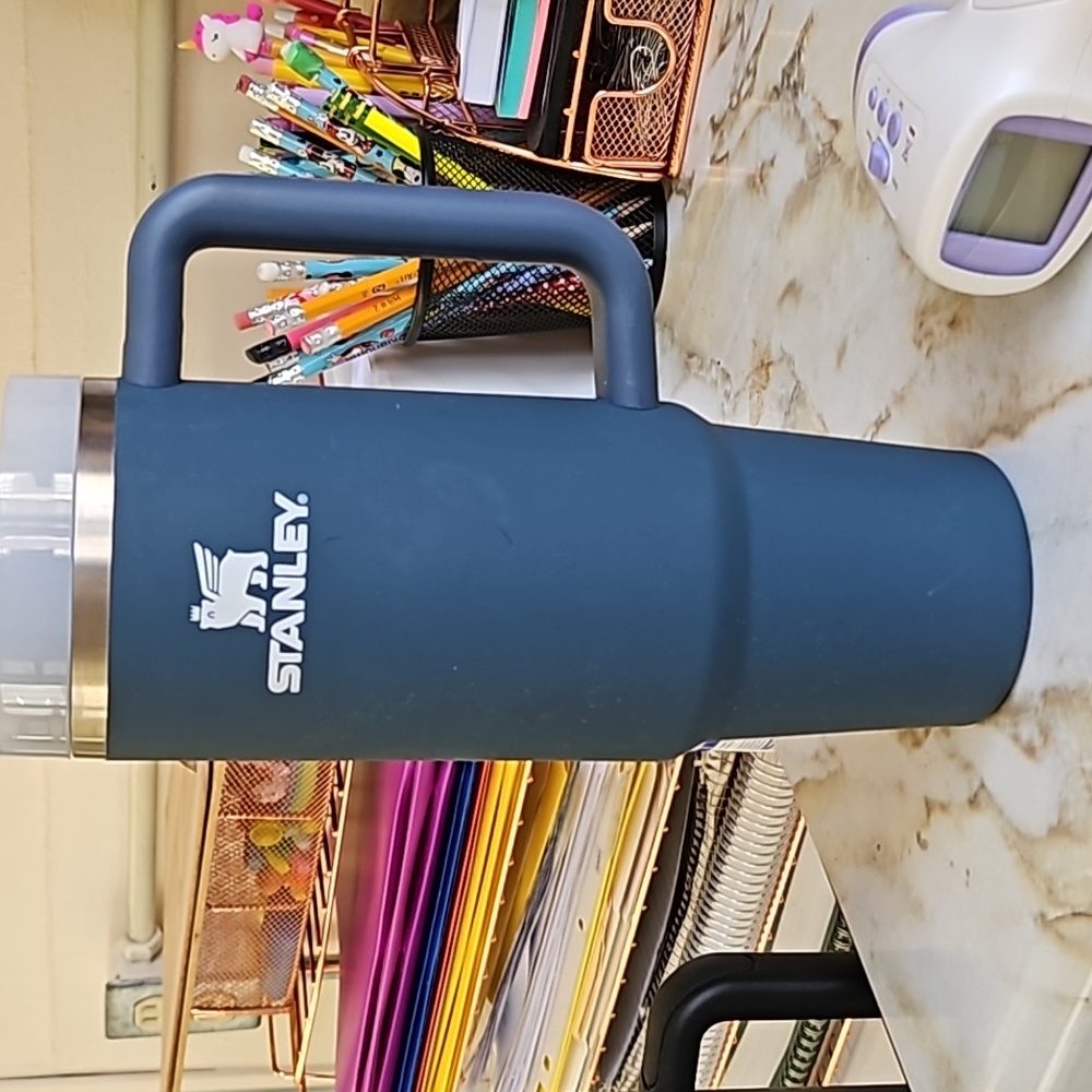 Stanley 30 oz tumbler in Stormy seas